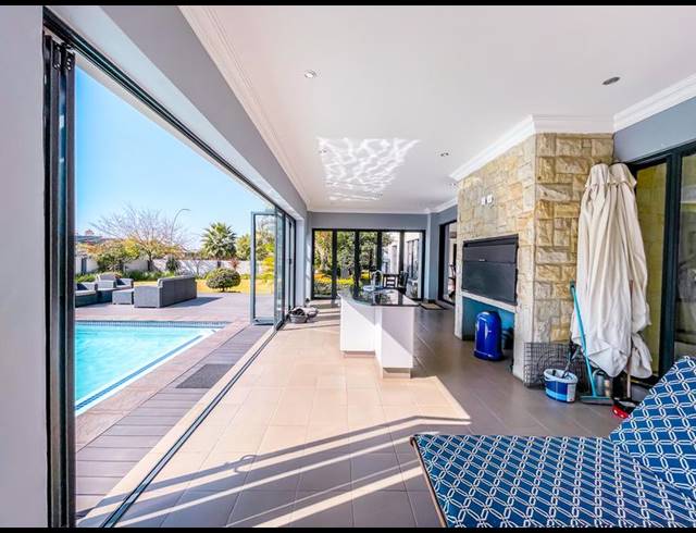 7 BEDROOM HOUSE FOR SALE IN MIDSTREAM HILL